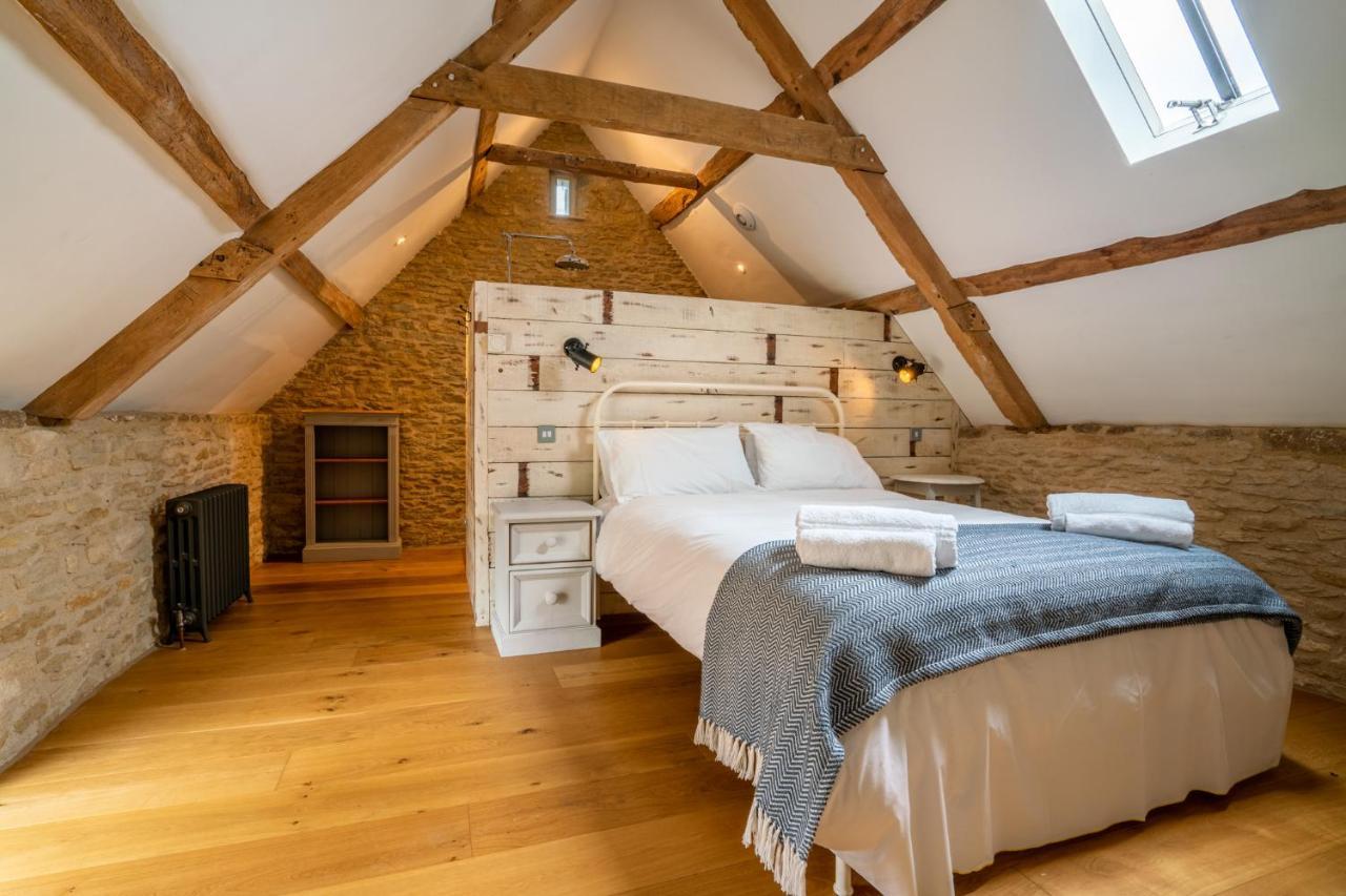 Villa Middle Barn à Dyrham Extérieur photo