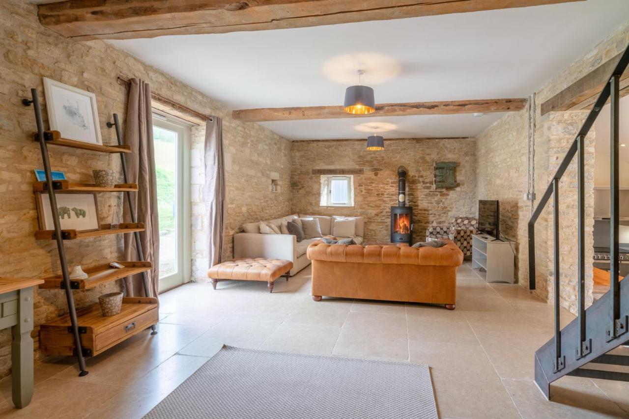 Villa Middle Barn à Dyrham Extérieur photo